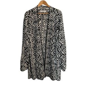 Y2- Jones Studio 1X Black & White Zigzag Open-Front Cardigan